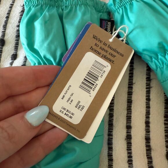BNWT | Patagonia Baby Puff Mitt Puffy Mittens | Teal 3-6 months - Picture 4 of 4